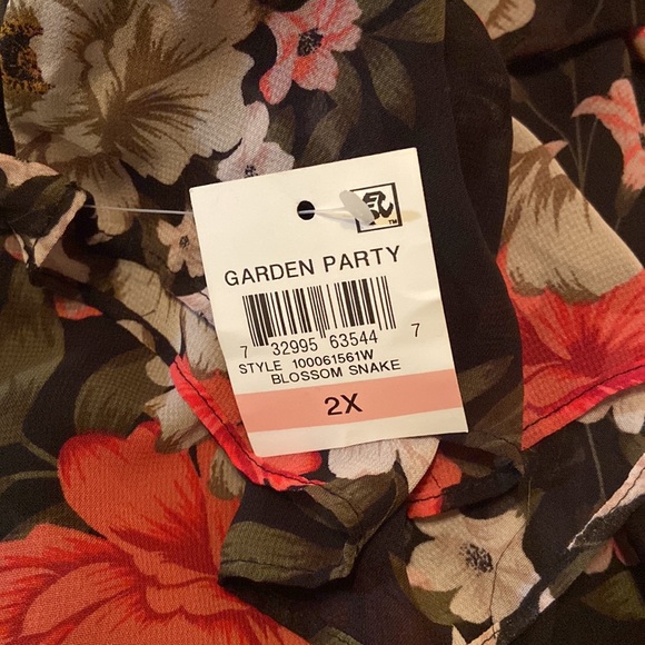 2x NWT INC beautiful black floral blouse with sheer ballon sleeves - Picture 7 of 9
